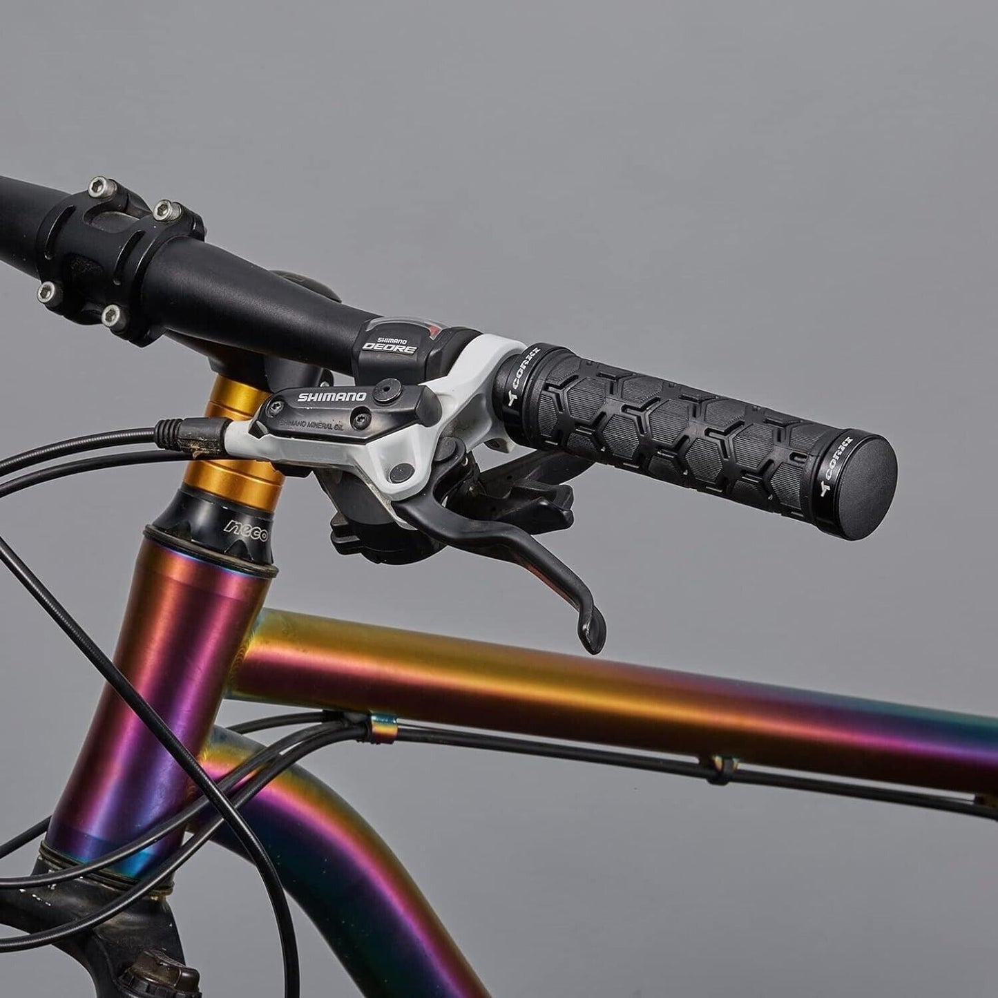 CORKI BI-Cycles Double Lock On Mountain Bike Grips, & FREE CORKI Valve Stem pack