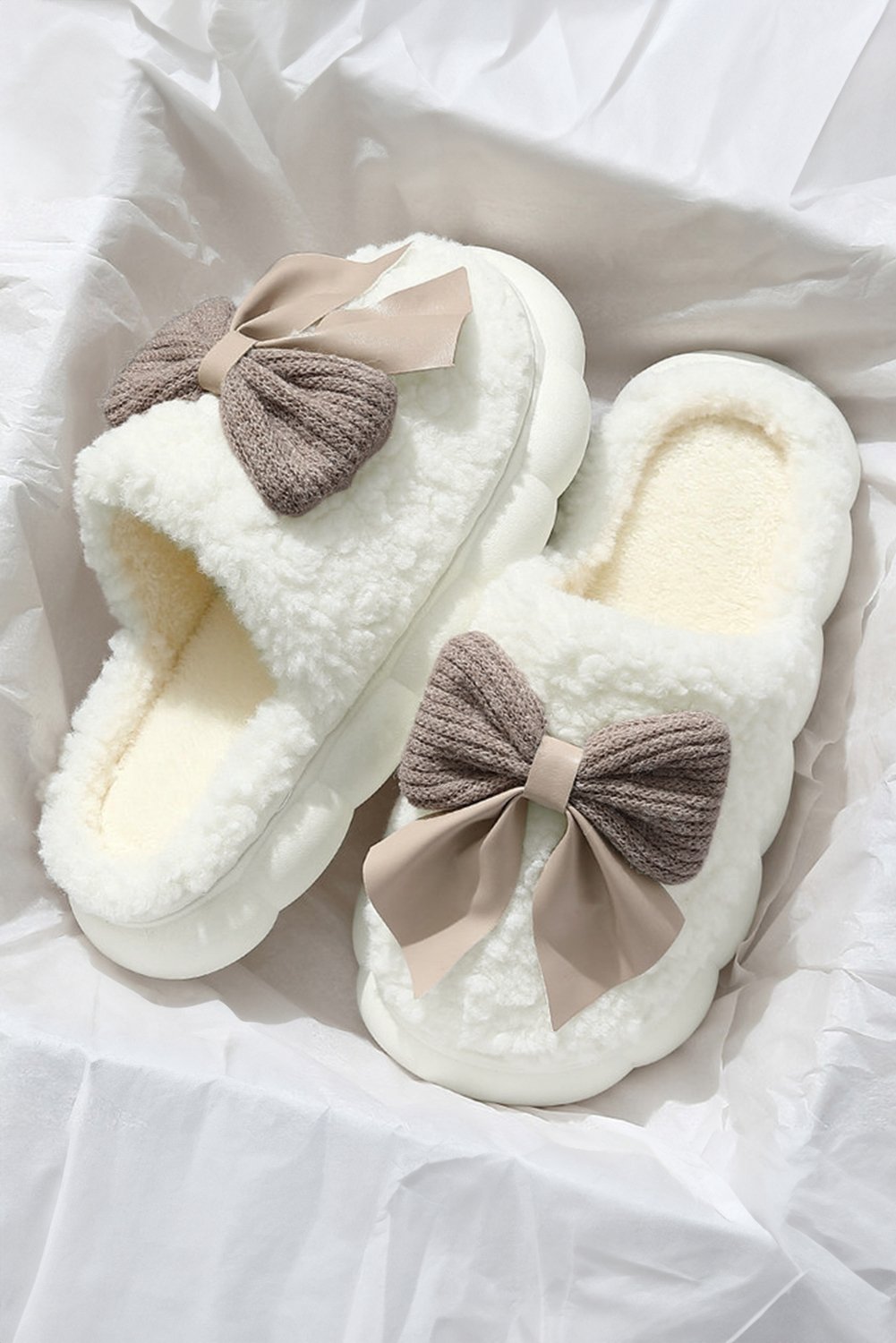 white contrast bowknot applique plush winter slippers (bow colors may differ by batch)