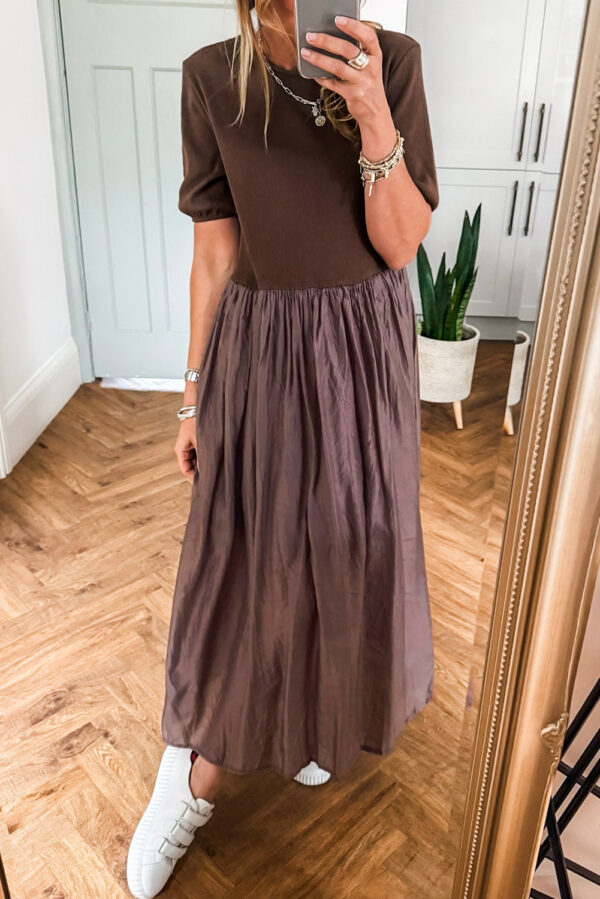 Black Short Sleeve Knit Top Patchwork Pleated Long Dress - Image 6