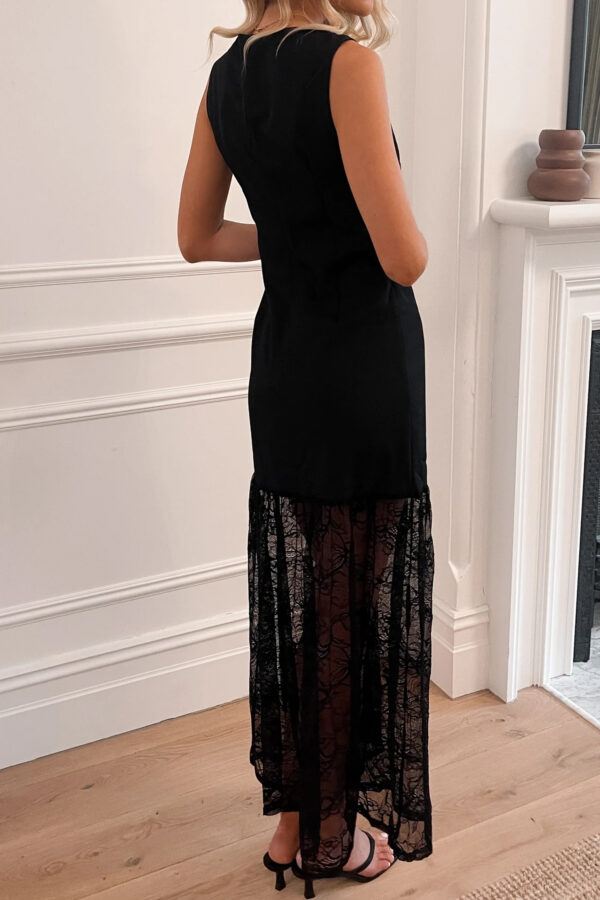 Black Solid Color Sleeveless Sheer Floral Lace Patchwork Long Dress - Image 2